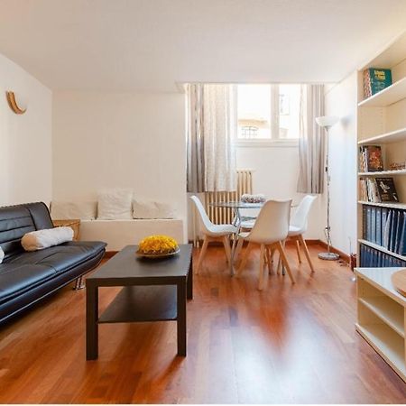 Yourvacanza Navigli Loft Apartment มิลาน ภายนอก รูปภาพ