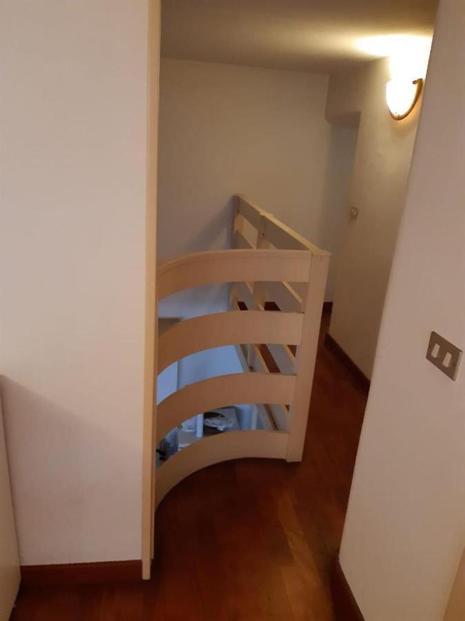 Yourvacanza Navigli Loft Apartment มิลาน ภายนอก รูปภาพ